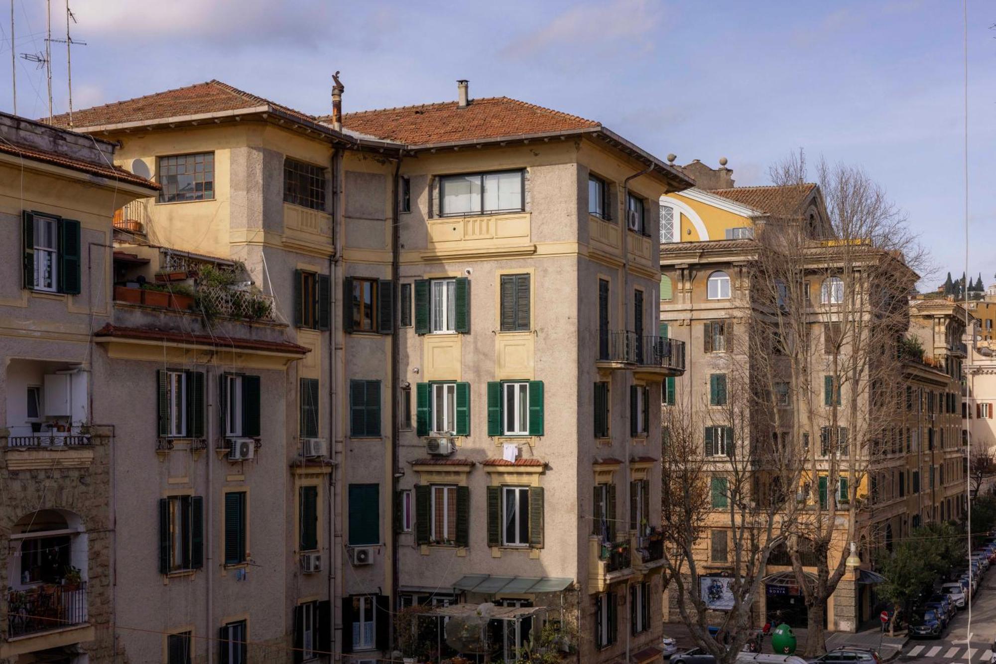The Magic Of San Peter In The Heart Of Apartment